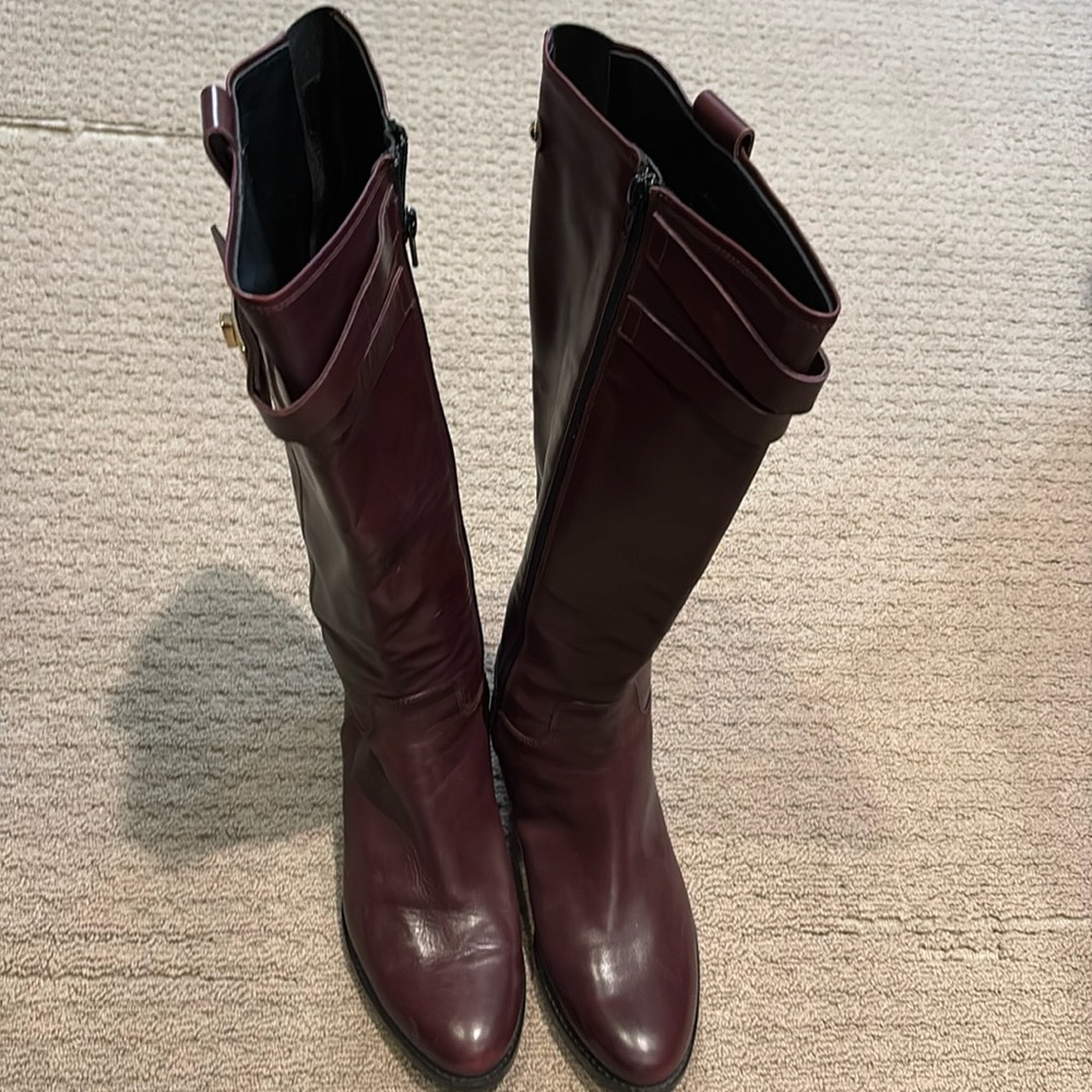 NWOB Gorgeous Browns boots size 39